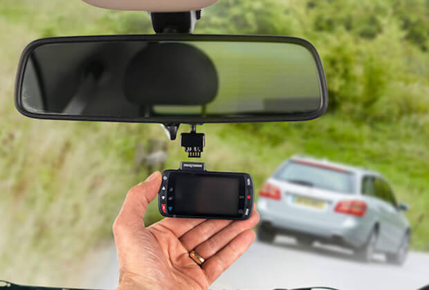 Irish motorists offered discount on their insurance if they install a dash cam