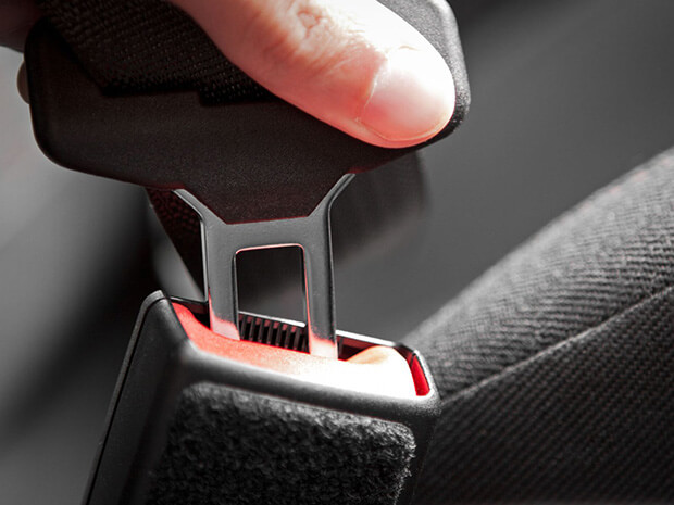 Volkswagen's response to 'potentially lethal' seat belt fault criticised